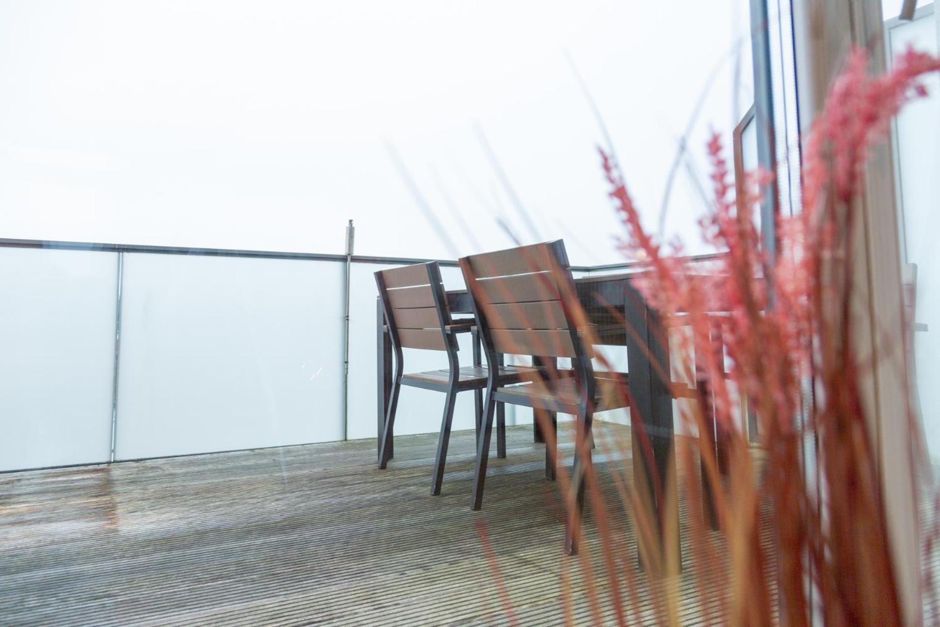 Апартаменти Micasa Ol - Modernes Penthouse - Stellplatz - Kueche - Wlan - Dachterrasse Ольденбург Екстер'єр фото